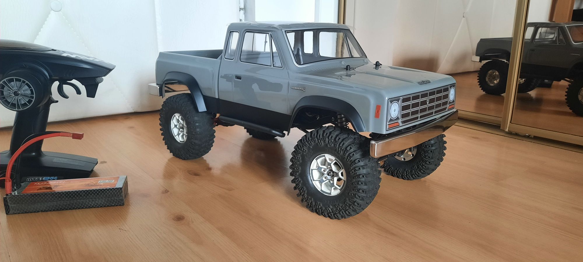 Model rc 1:10 Axial