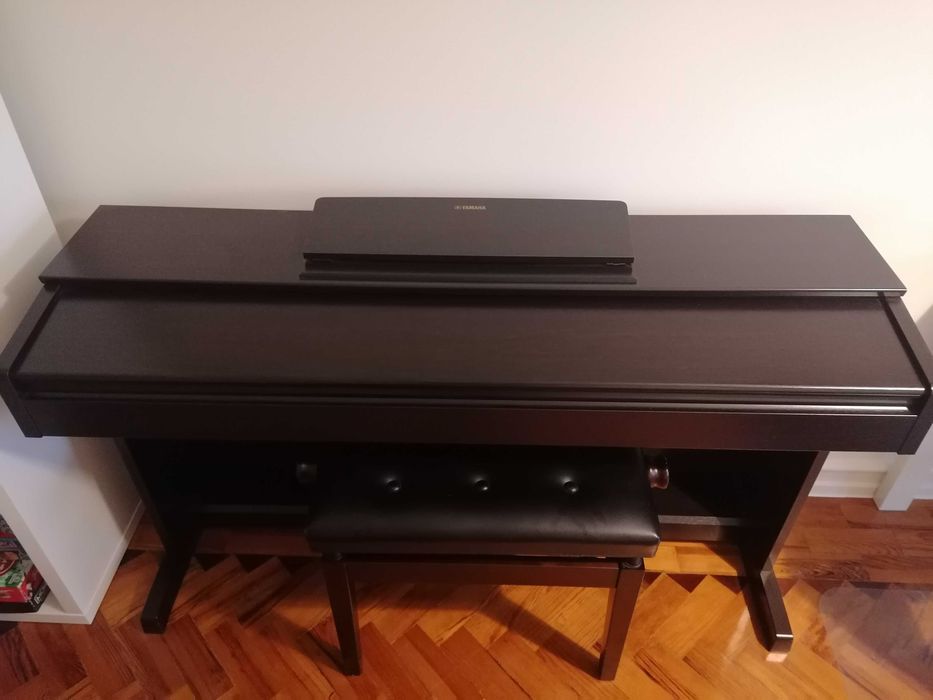 Piano Yamaha YDP-143 R Rosewood