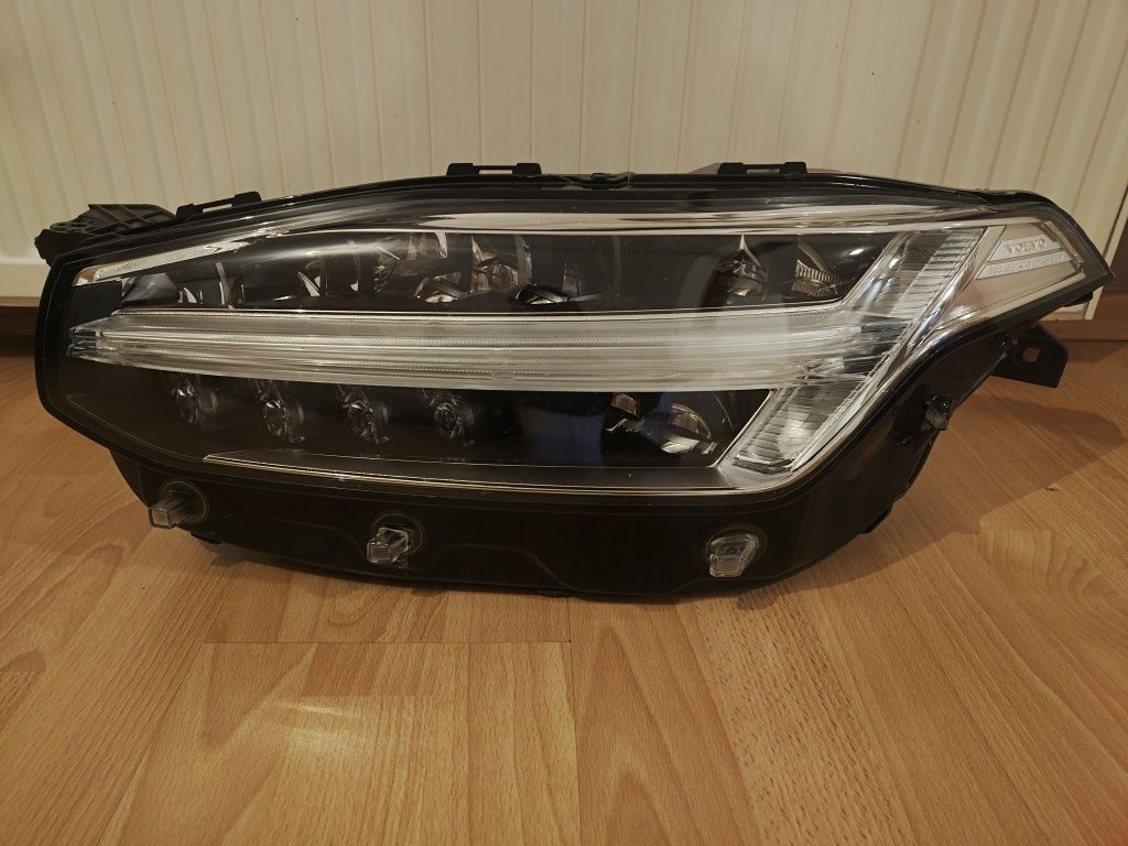 Volvo XC90 II reflektor lampa lewa full led