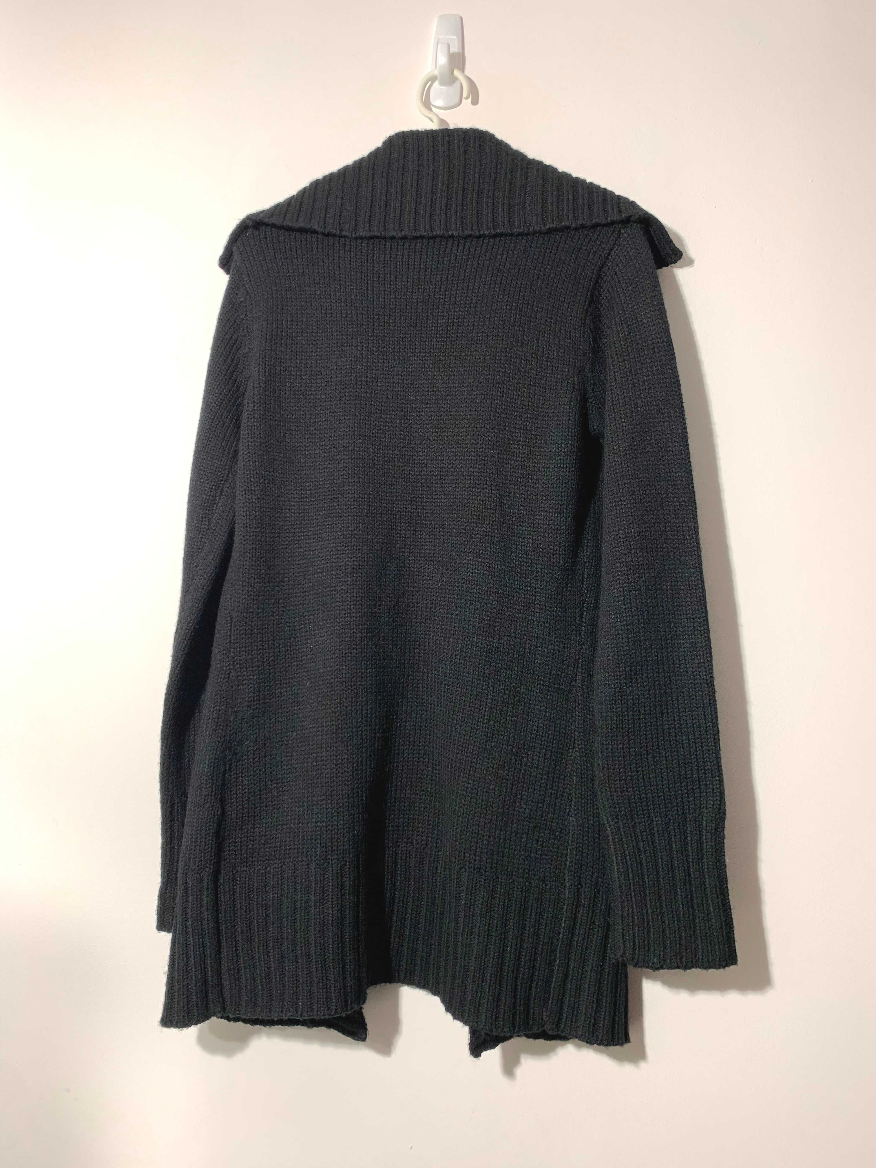 długi sweter narzutka czarny S basic prosty z kołnierzem blezer biura