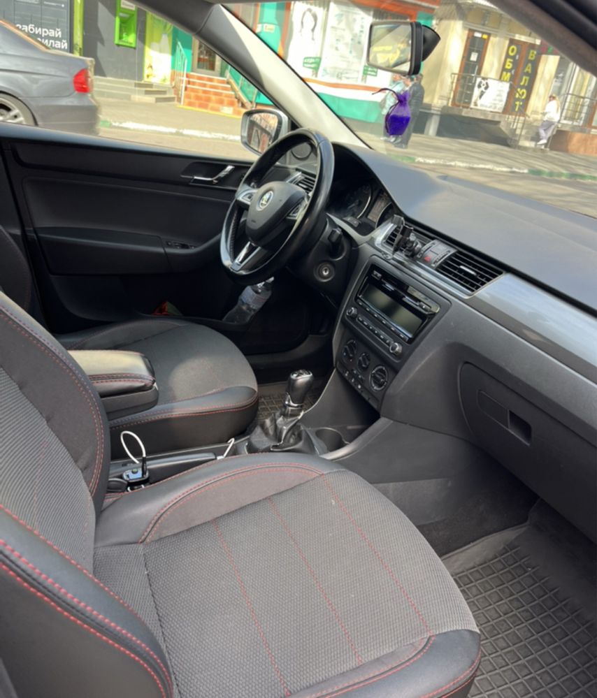 Продам Skoda Rapid 1.6 дизель 2014 року