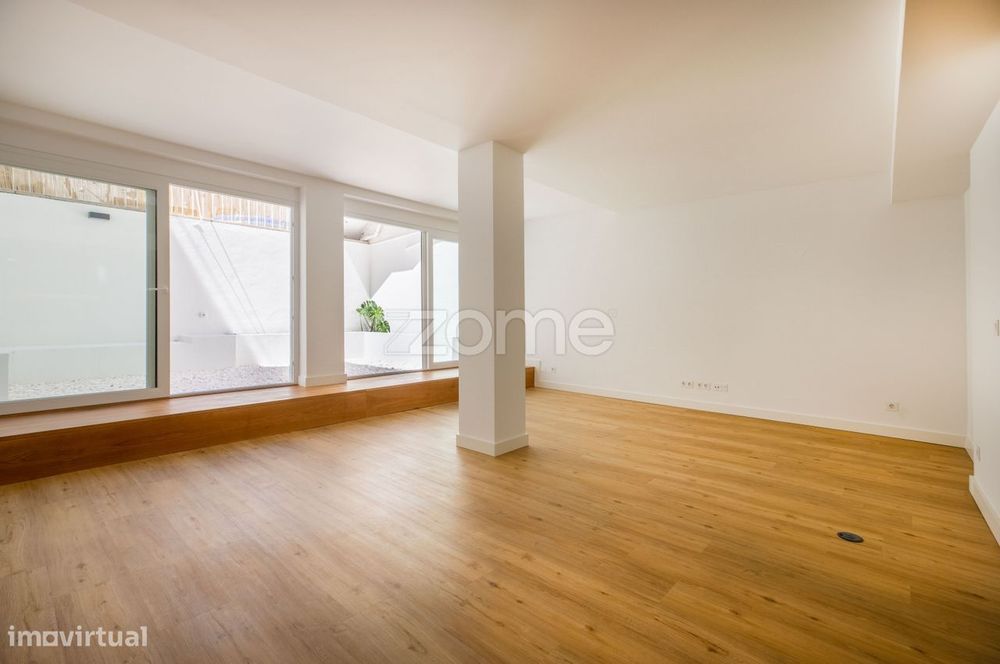 Apartamento com 3 quartos, lugar estacionar e jardim na Lapa