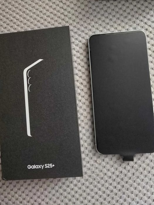 Samsung S25 Plus, 12/256 Gb, Buds FE, Fit3, nowe, gwarancja!!!