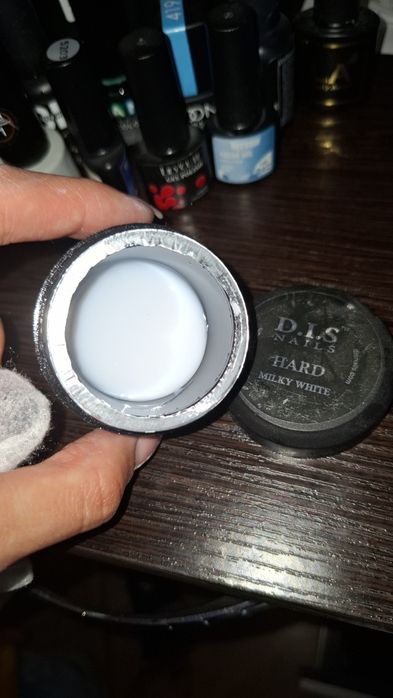 Професійний гель для манікюр фірми DIS