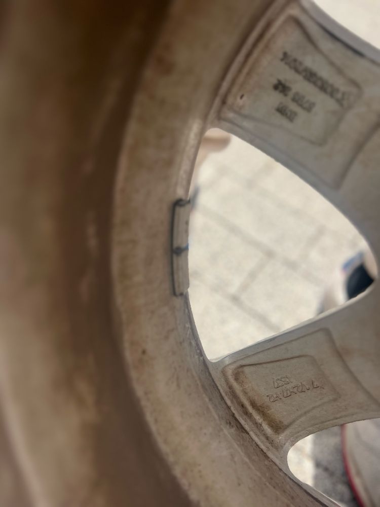 Sprzedam komplet opon z felgami BMW