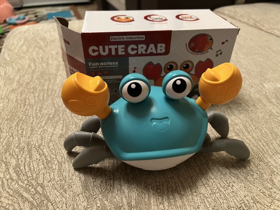 Іграшка краб бігаючій, на акамуляторі