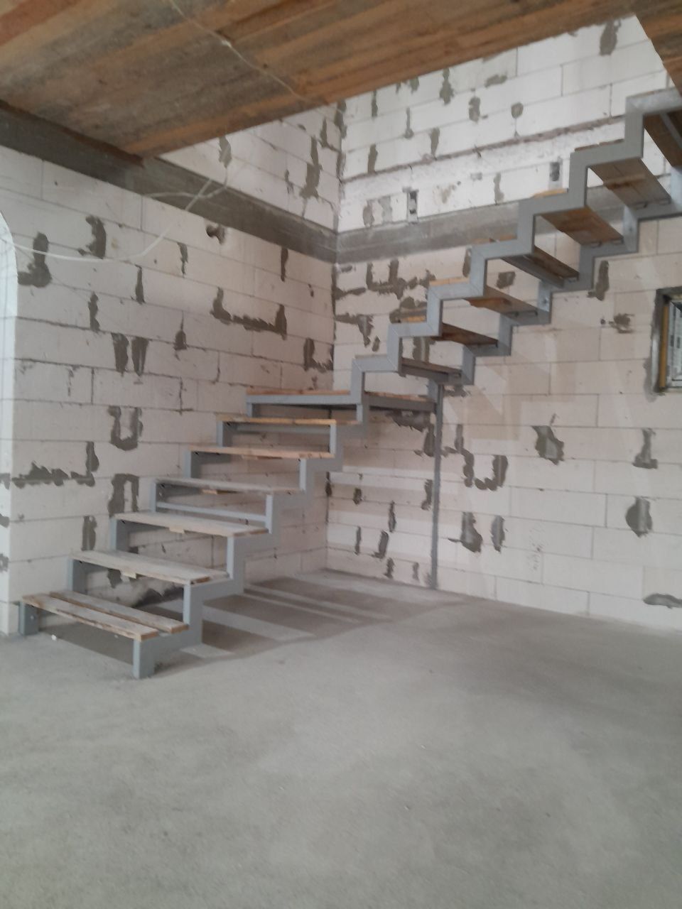 Металический каркас, металическая лестница , металлоконструкции.