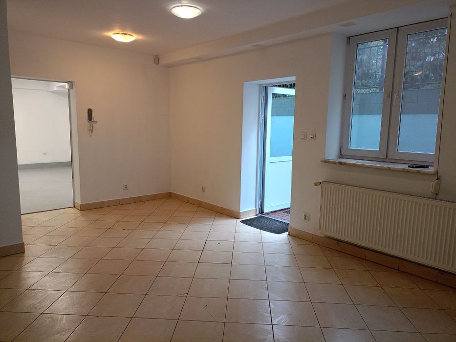 Lokal biurowo-usługowy 30m2 + garaż/magazyn/pracownia 30m2 - od zaraz