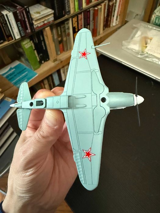 Yakovlev Yak-3 - 1943 - 1:72 - World War II Planes - União Soviética