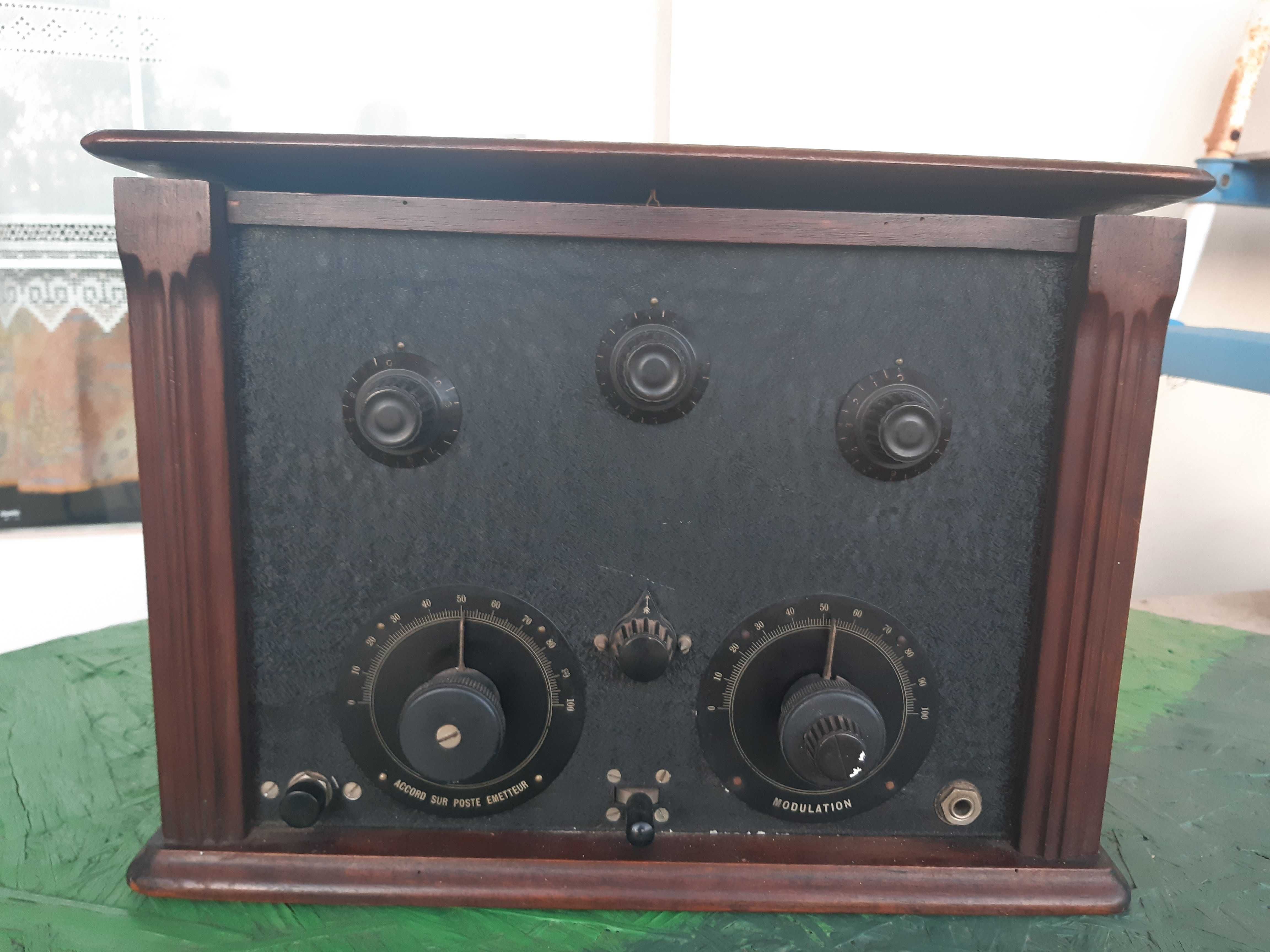 Radiomodulador 
Ducretet- Thomson Phonomodula PM6 
Tsf n° 3174.