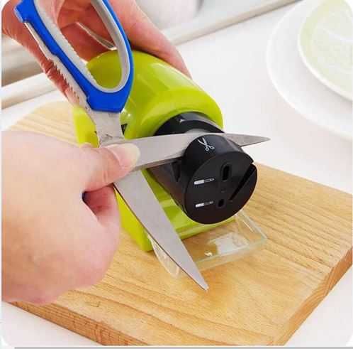 Точилка для ножів, ножиць і викруток кухонна на АА-батарейках