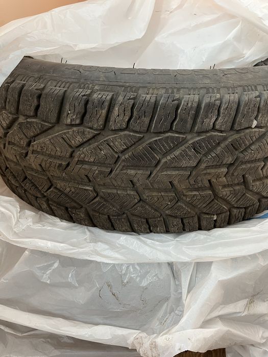 Продам резину 2023 року