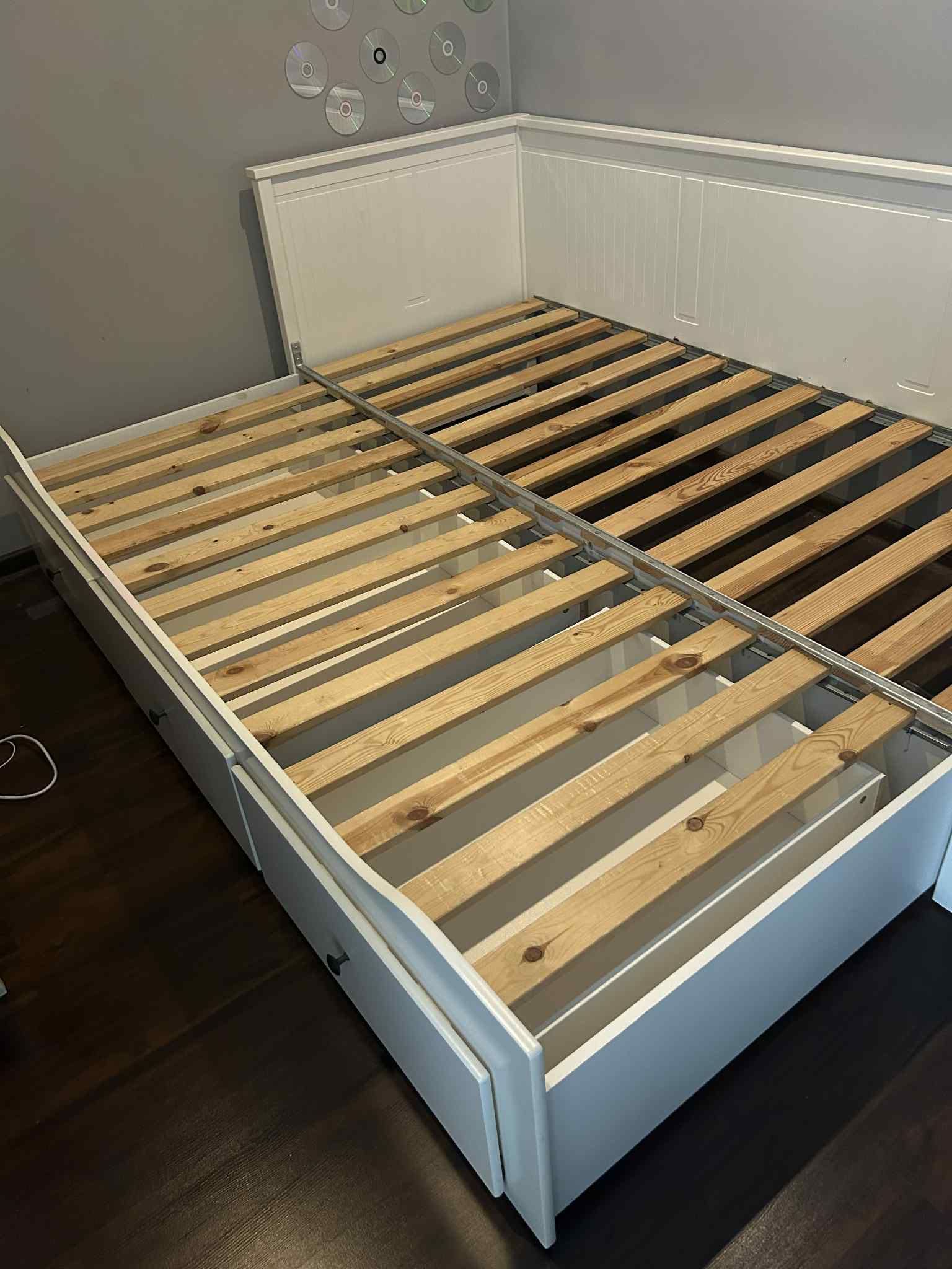 Łóżko Ikea Hemnes
