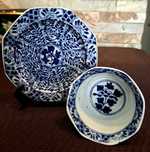 Pires e chávena antigas china azul