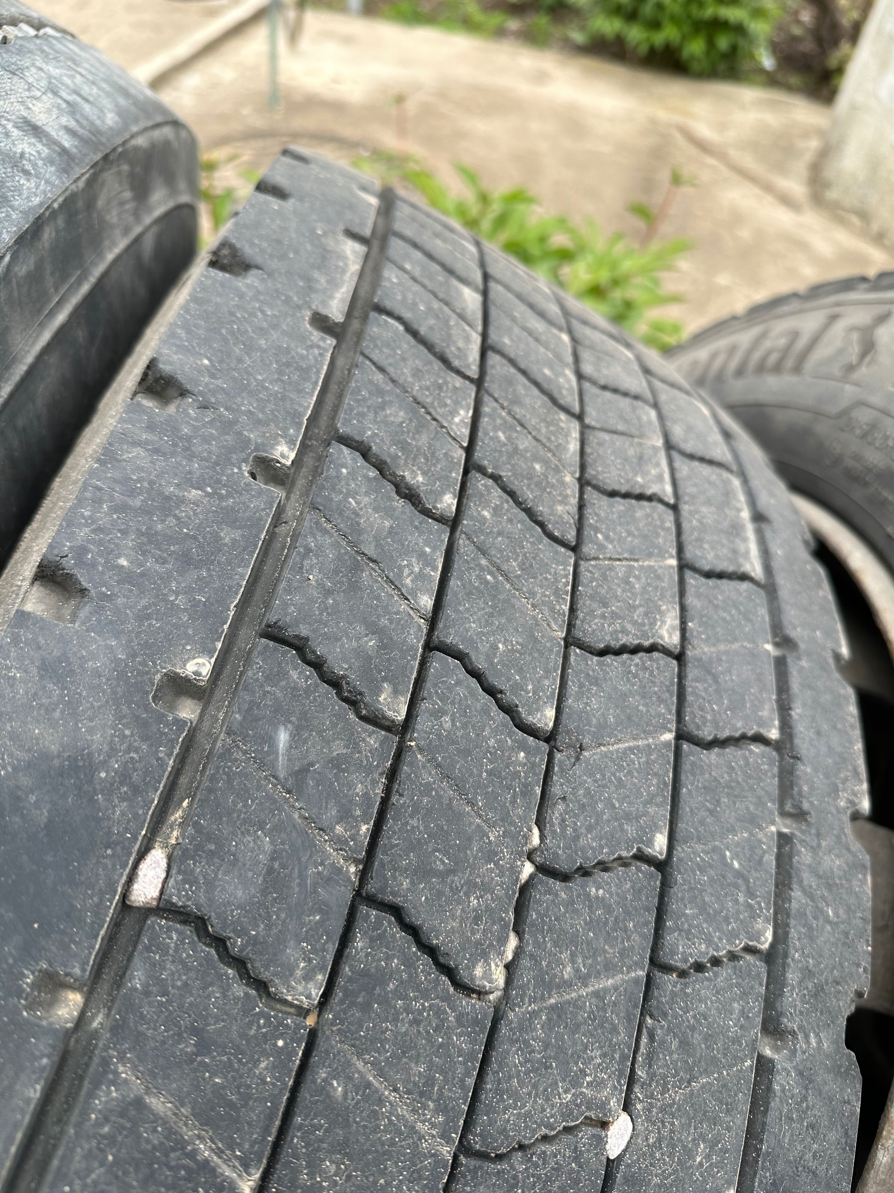 Резина 295/60 R22.5 CONTINENTAL