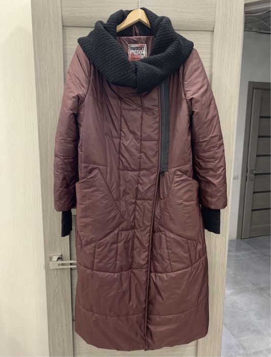 Женский зимний пуховик (с шерстяными манжетами). (Размер ХL, 54-56)