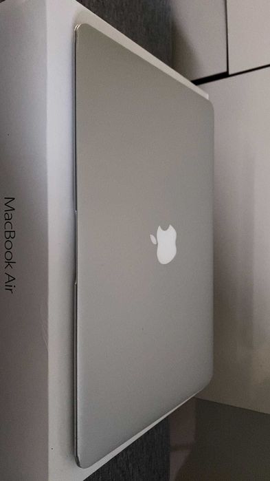 MacBook Air 13” 2017 | i5 | Super stan + ładowarka + Pudełko | 8/256GB