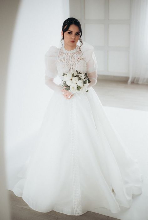 Весільна сукня у ідеальному стані