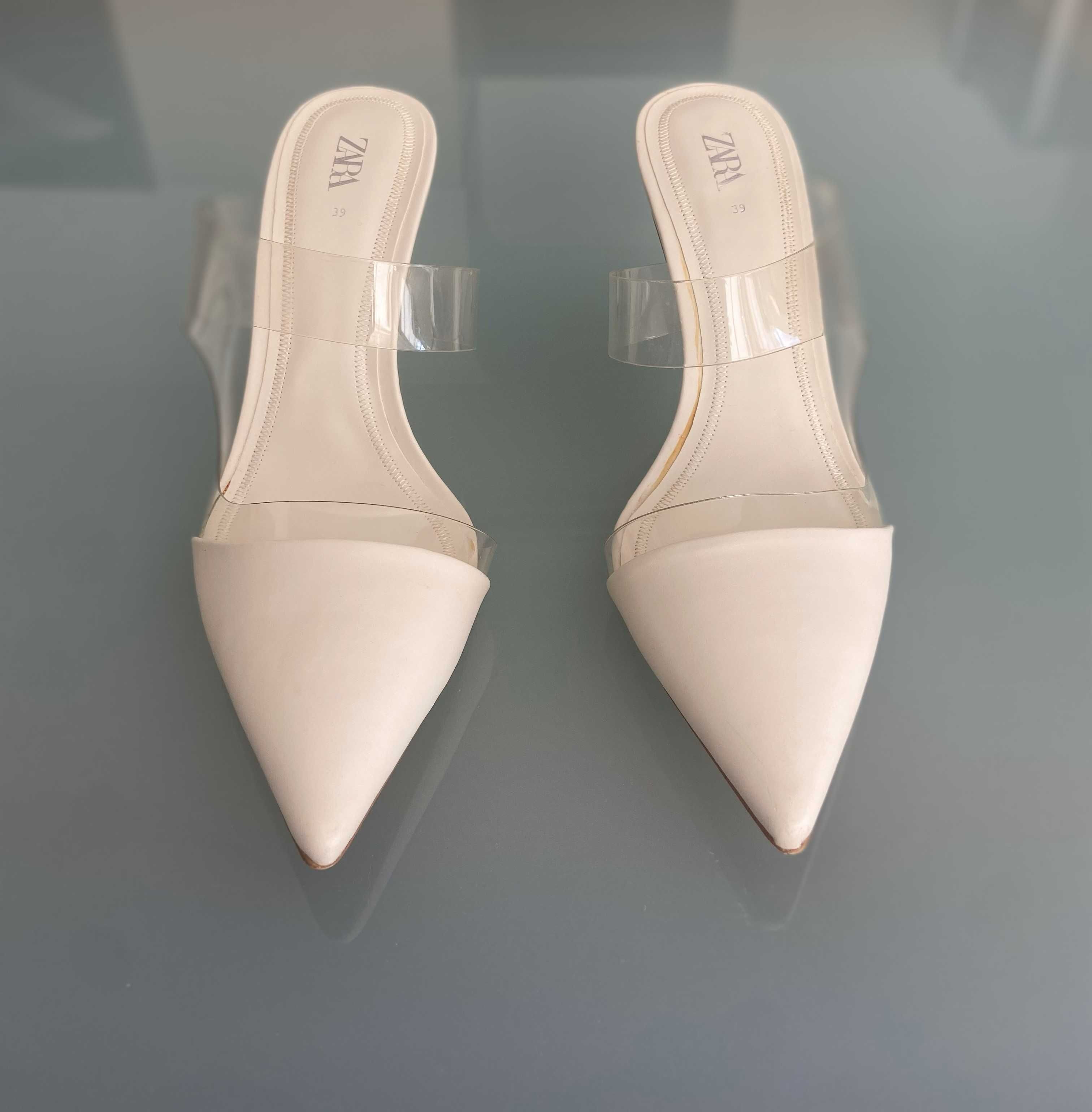 Sapato branco sem encosto