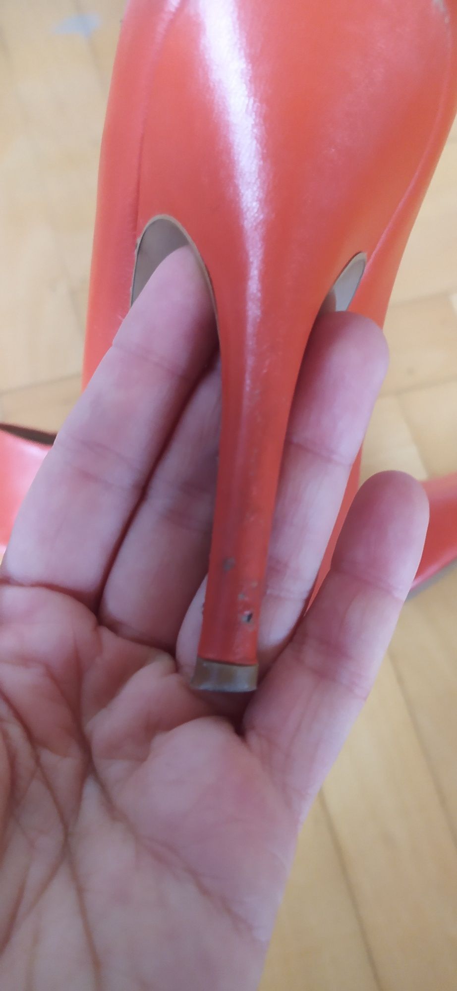 Szpilki ZARA 39 skóra naturalna czułenka szpic pomarańczowe szpilka
