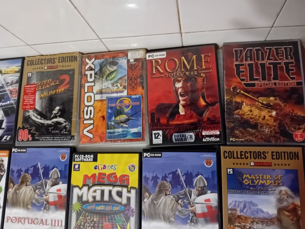 Conjunto de 15 Jogos Pc Diversos