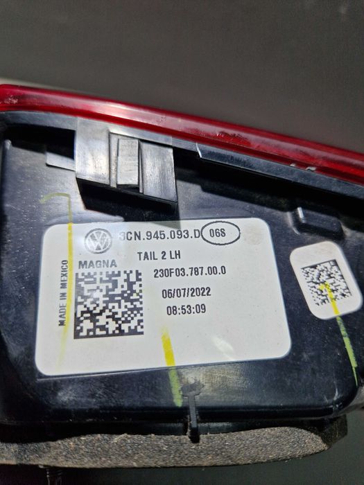 Фонарь задний левый внутренний Volkswagen Atlas 3.6 2020 2021 2022