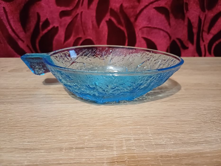 Szklany liść patera