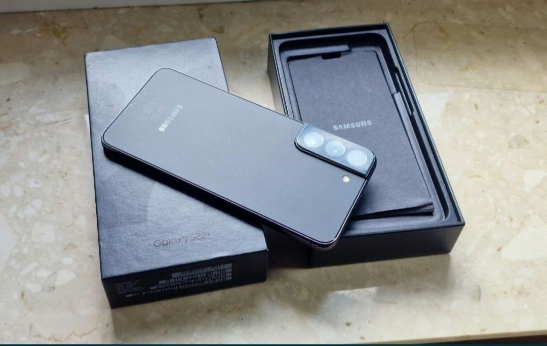 Samsung s22 plus 256GB