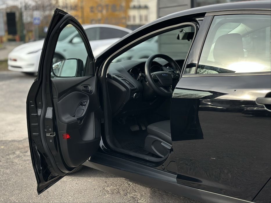 FORD FOCUS 2016 року, 2.0 бензин, автомат, передній привід.