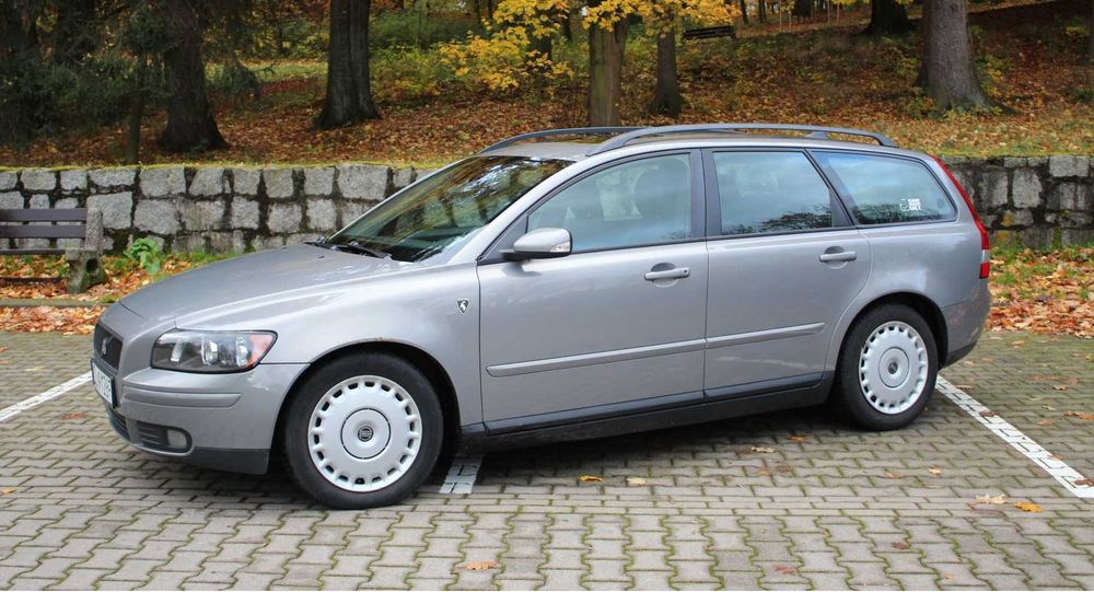 Volvo V50   2.0D