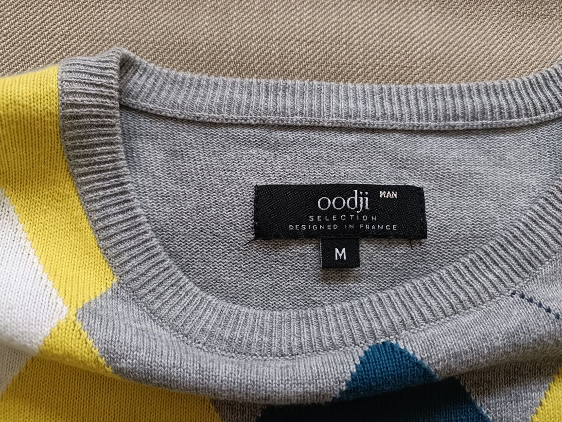 Sweterek firmy OODJI