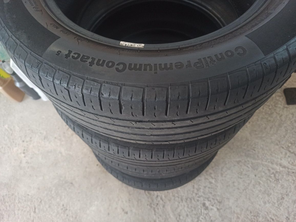 Шини CONTINENTAL 235/55/R17