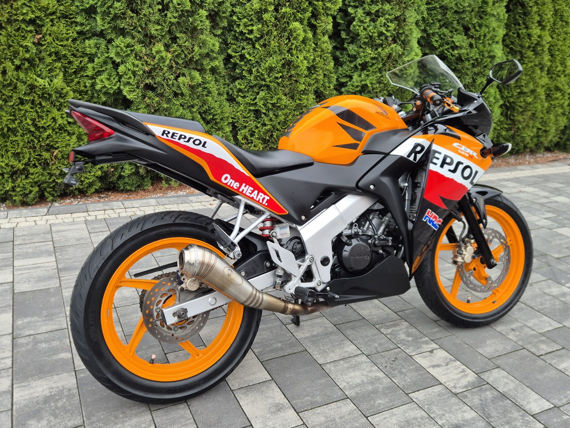 Honda CBR 125 R  Sportowy Wydech Kat B a1