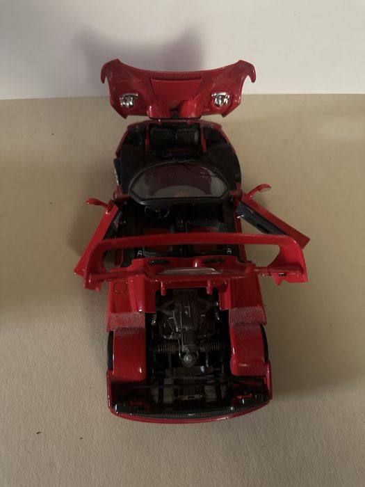 Ferrari F50 escala 1:18