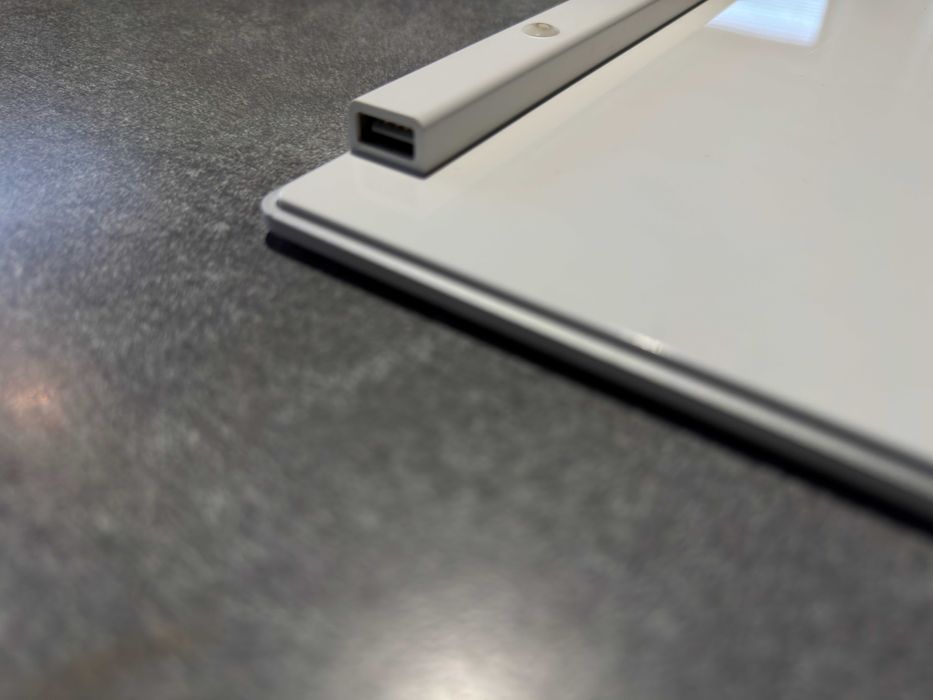 Apple Keyboard A1243 – przewodowa, z klawiaturą numeryczną