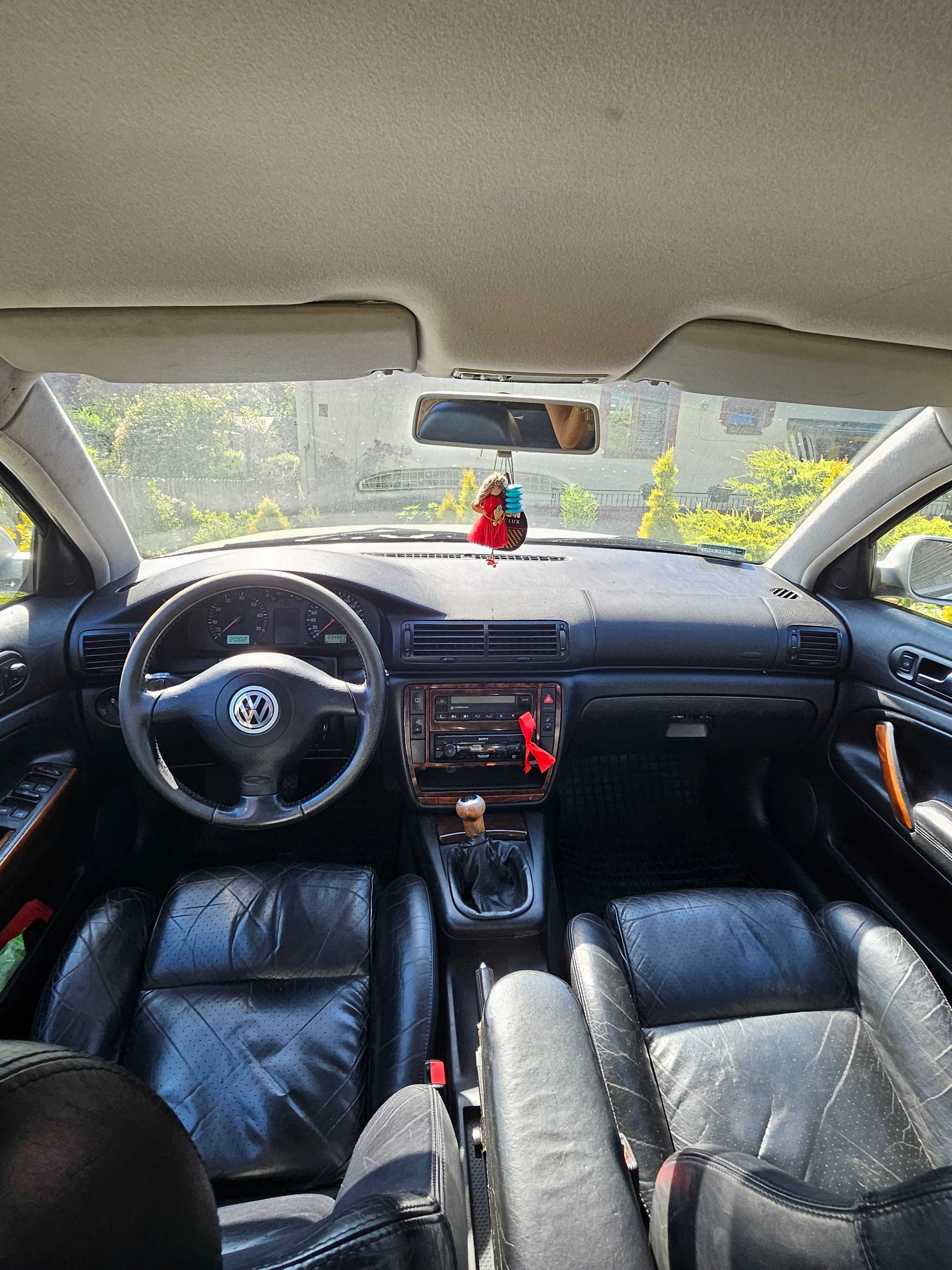 Sprzedam uszkodzonego passata b5 2.8 v6 4 motion