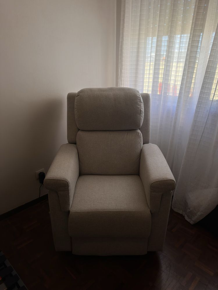 Cadeirão Elétrico Koke c/ Elevação