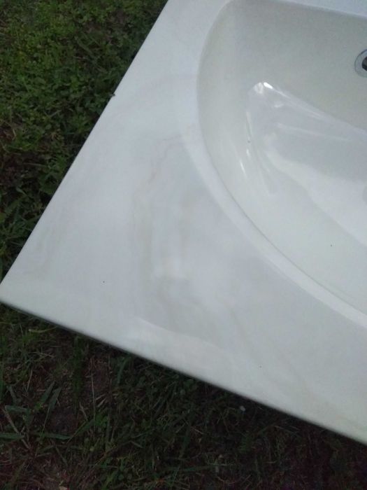 Nowa Umywalka z blatem. Bardzo atrakcyjna i bardzo ładna.