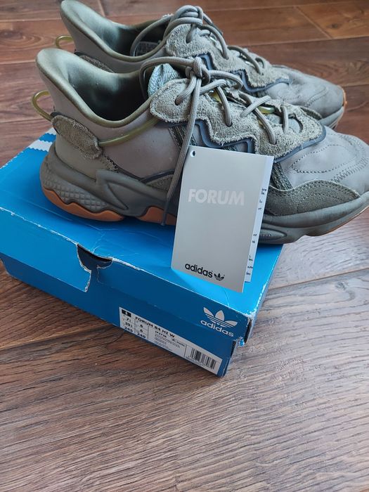 Кроссовки Adidas OZWEEGO