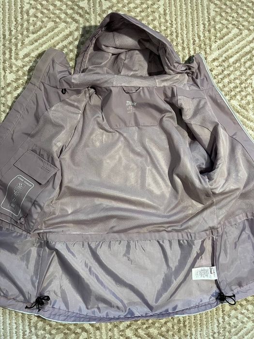 Куртка(вітровка) жіноча