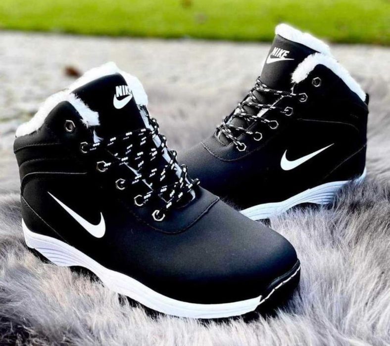 czarne buty na zime NIKE dla panow obuwie sniegowce markowe sportowe