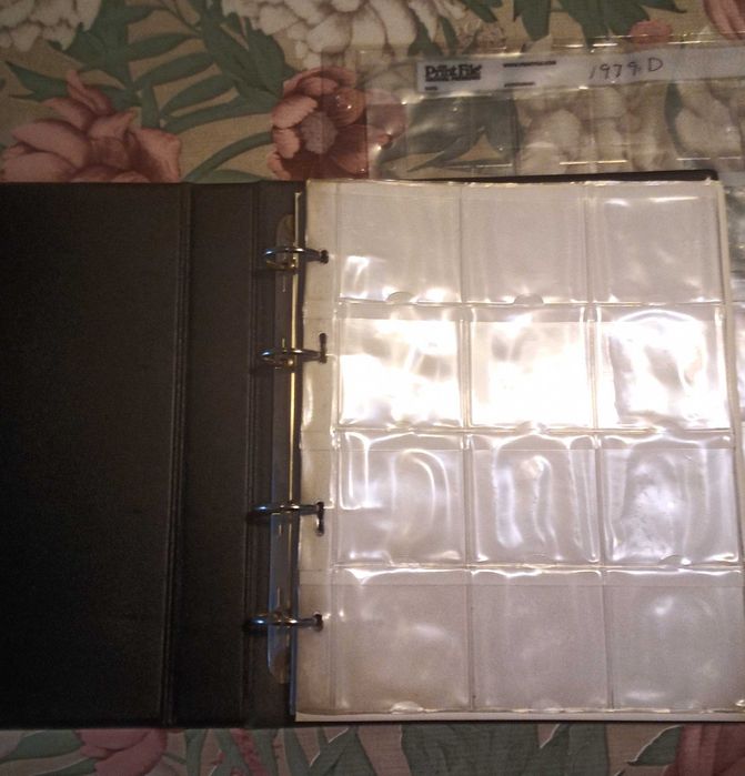 Album numizmatyczny na monety w Holderach B-5