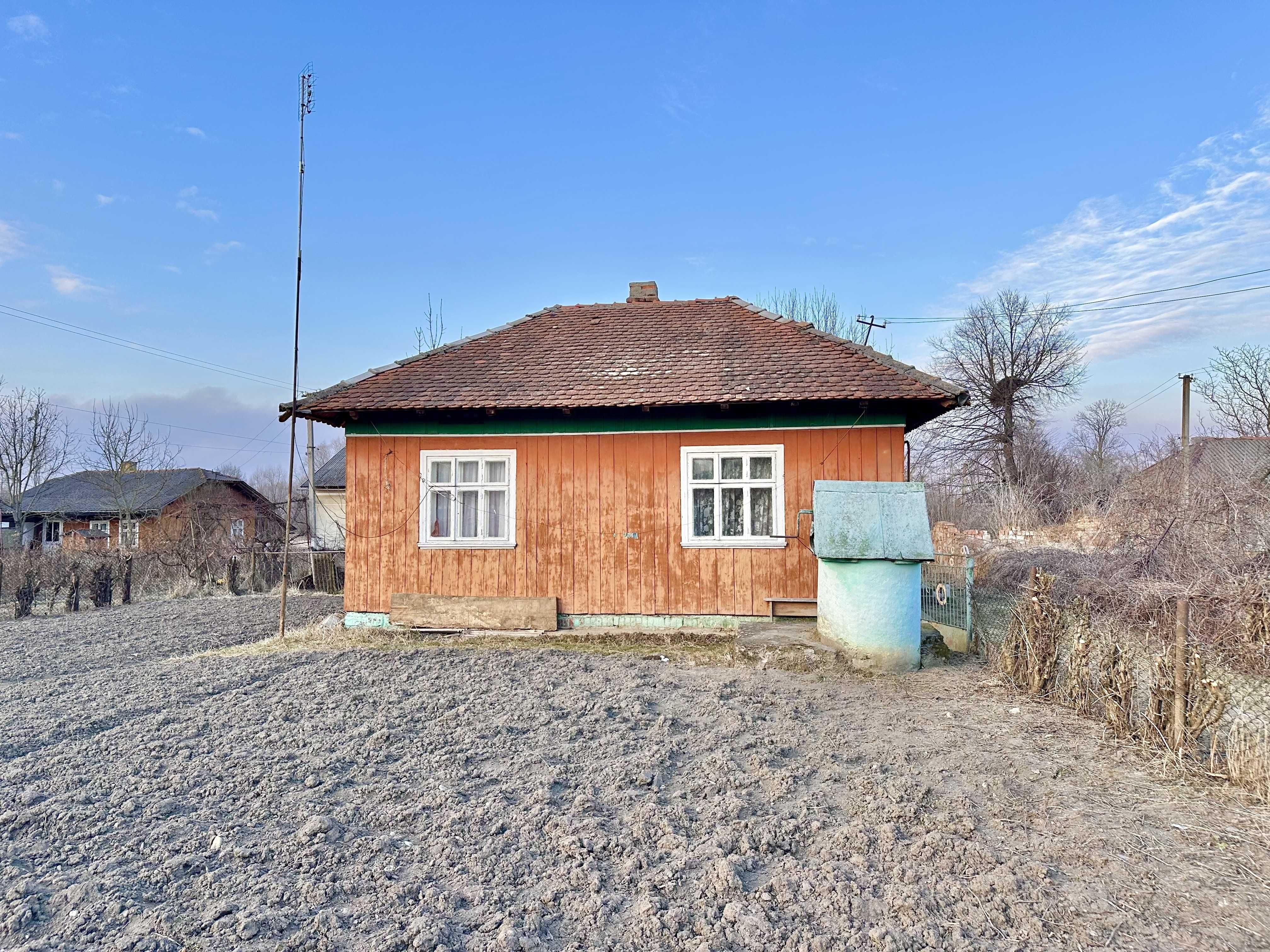 Продається житловий будинок у с.Грушів