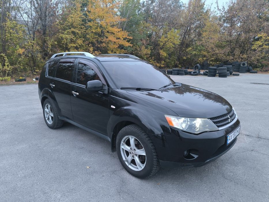 Міцубісі аутлендер