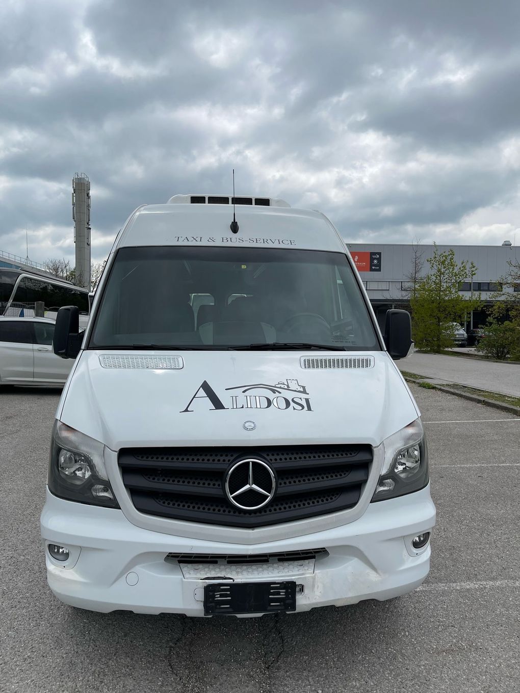 Mercedes-Benz 519  Mercedes sprinter 519 model