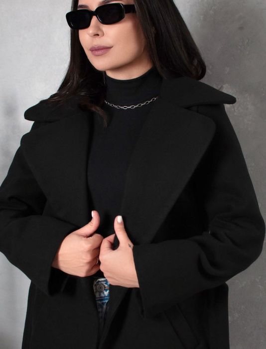 Пальто для жінок верхній одяг мода і стиль