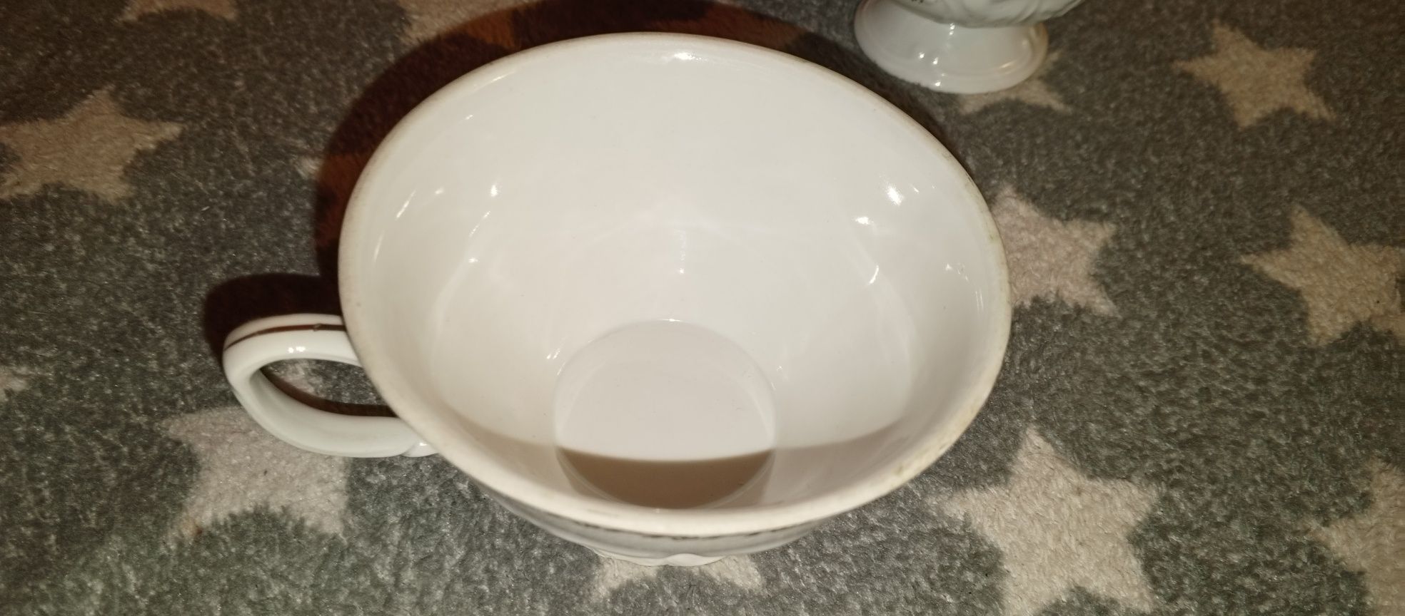 Porcelana Bogucice Wawel różna 2 filiżanki talerz i półmisek