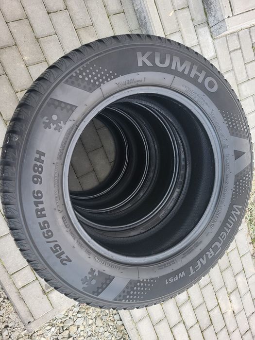 4x Opony Zimowe 215/65/16 Kumho Wintercraft WP51 Bieżnik 6mm