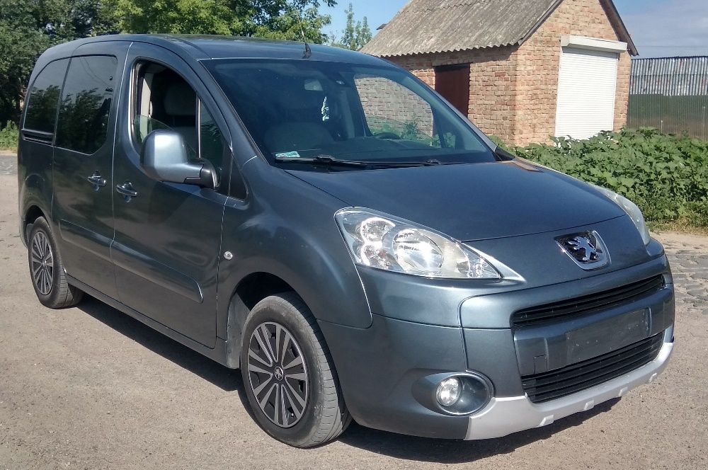 Розбірка ШРОТ Запчастини Пежо Peugeot Берлінго Партнер Berlingo 97-15