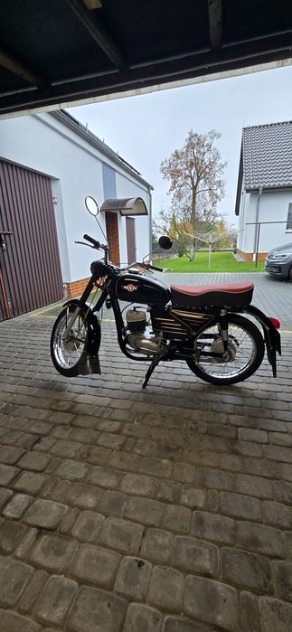 Motocykl WSK 125 ( nie MZ , CZ , Jawa )
